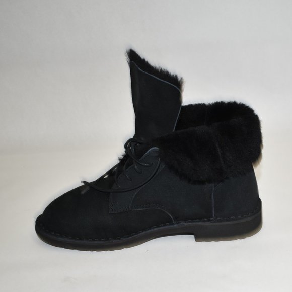 Ugg Quincy Boot Black Suede Size 8.5 1012359 - Picture 7 of 13